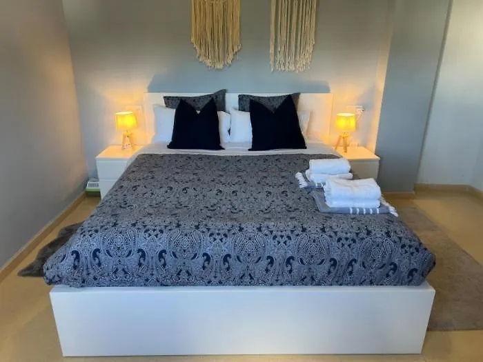 Stylish Spacious Apt, Comfy Pool Prime Location Marbella Lägenhet